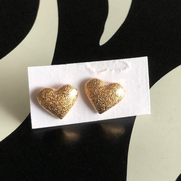 4/$20 Gold Heart Stud Earrings - Picture 1 of 3